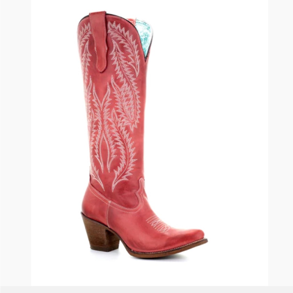 Size 10M Red Corral western boots. Inside of boots are turquoise. Show stoppers!